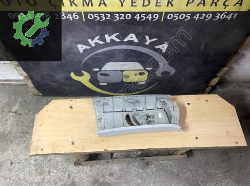 Volkswagen Touran Orta Direk Kaplaması 1T0868312 çıkma parça
