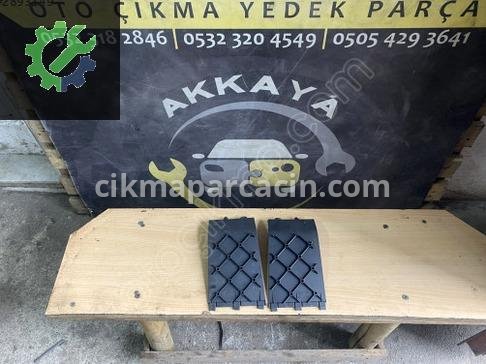 Volkswagen Touran Trim 1T0881457 çıkma parça