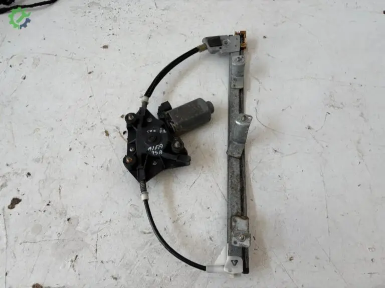 Alfa Romeo 156 Cam Krikosu çıkma parça