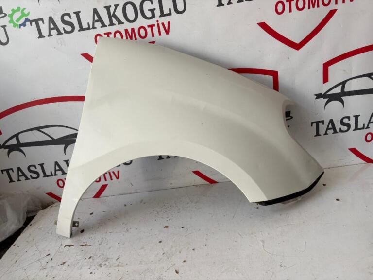 Fiat Doblo Sağ Ön Çamurluk çıkma parça