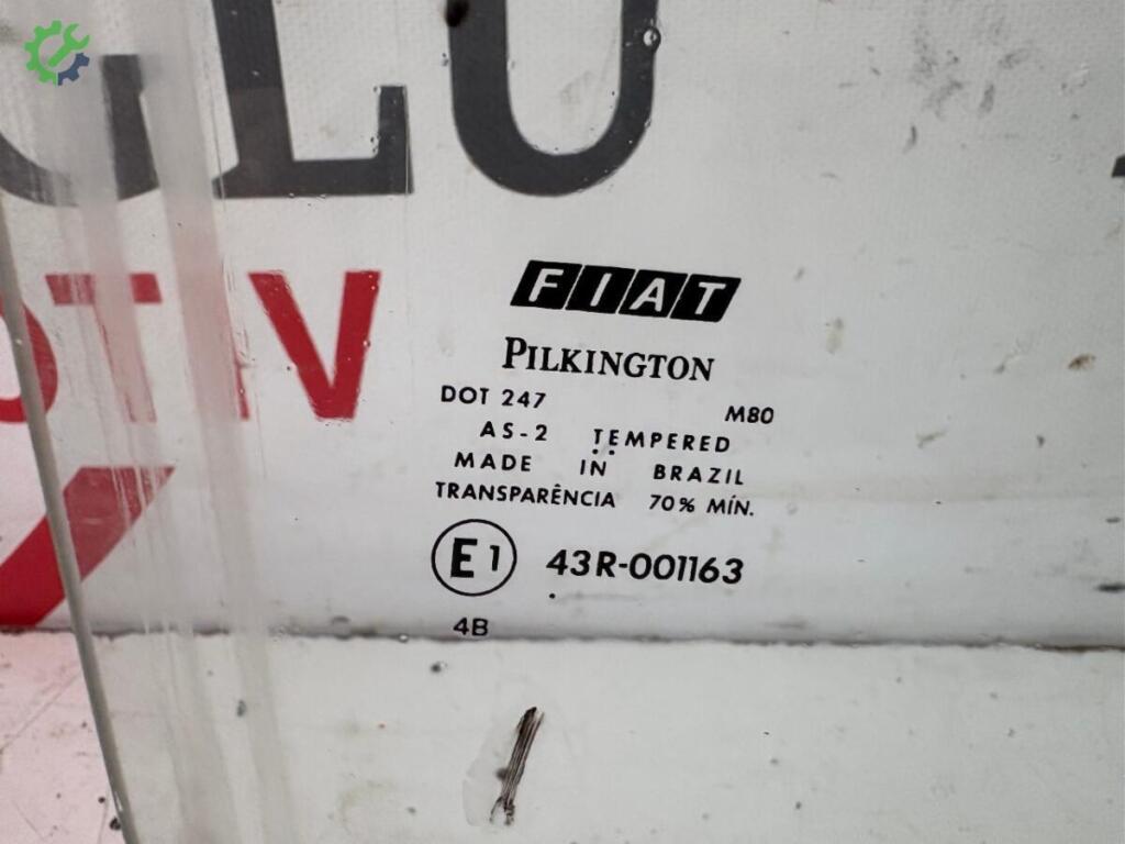 Fiat Palio Sağ Ön Kapı Camı çıkma parça