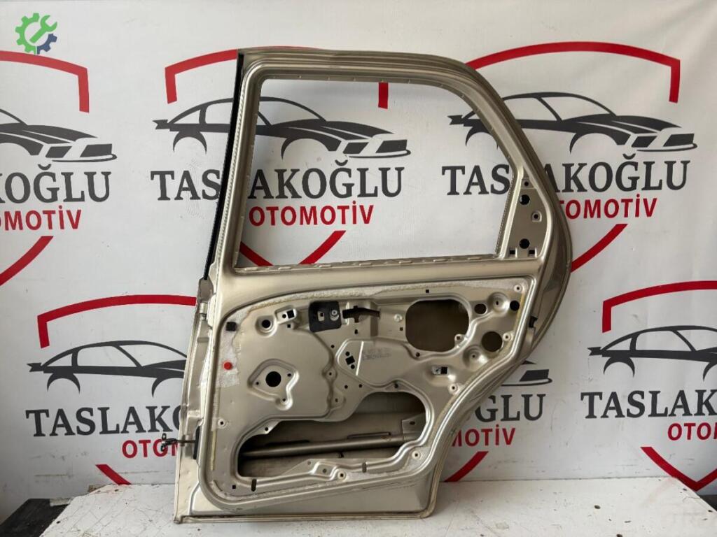 Fiat Albea Sağ Arka Kapı çıkma parça