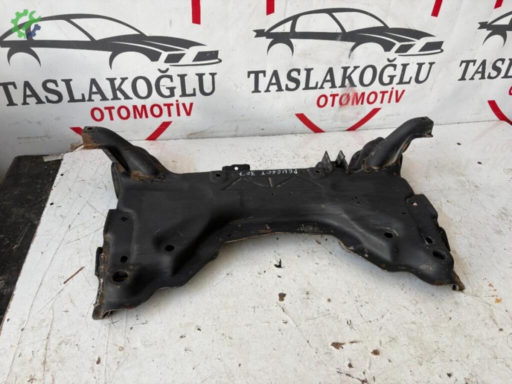 Peugeot 307 Travers çıkma parça