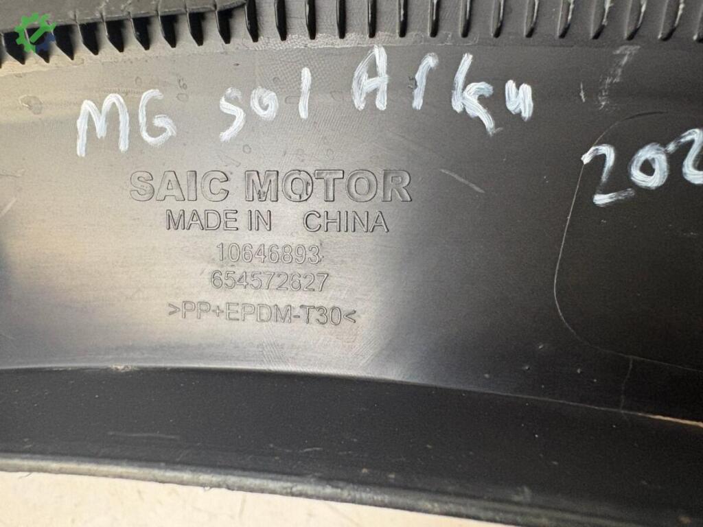 MG HS Sol Arka Çamurluk 10646893 çıkma parça