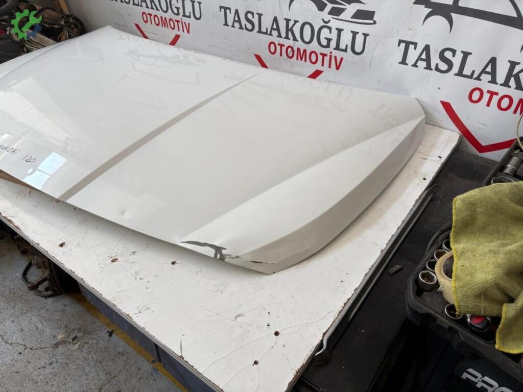 Hyundai i20 Kaput çıkma parça