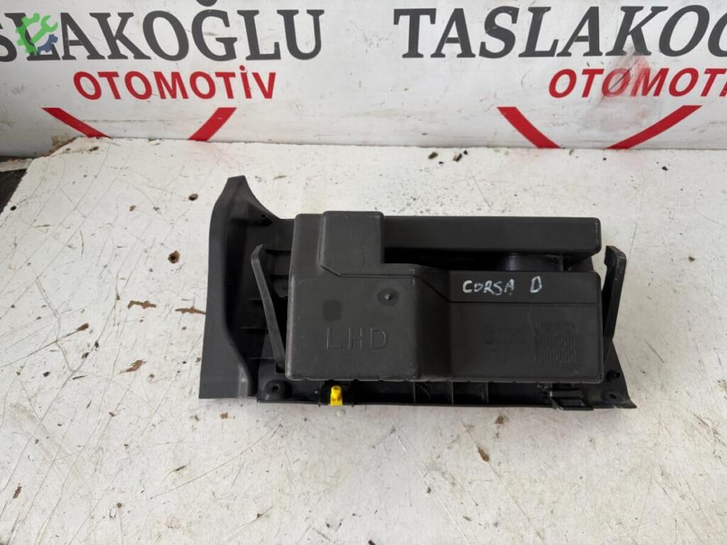 Opel Corsa Torpido Kapağı çıkma parça
