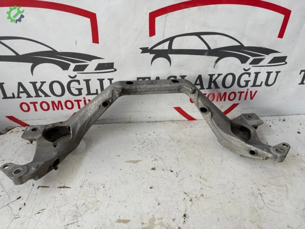 Audi Q7 Travers 7L6199207B çıkma parça
