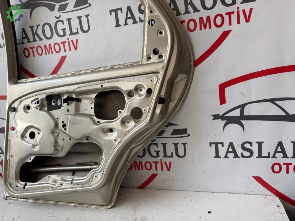 Fiat Albea Sağ Arka Kapı çıkma parça