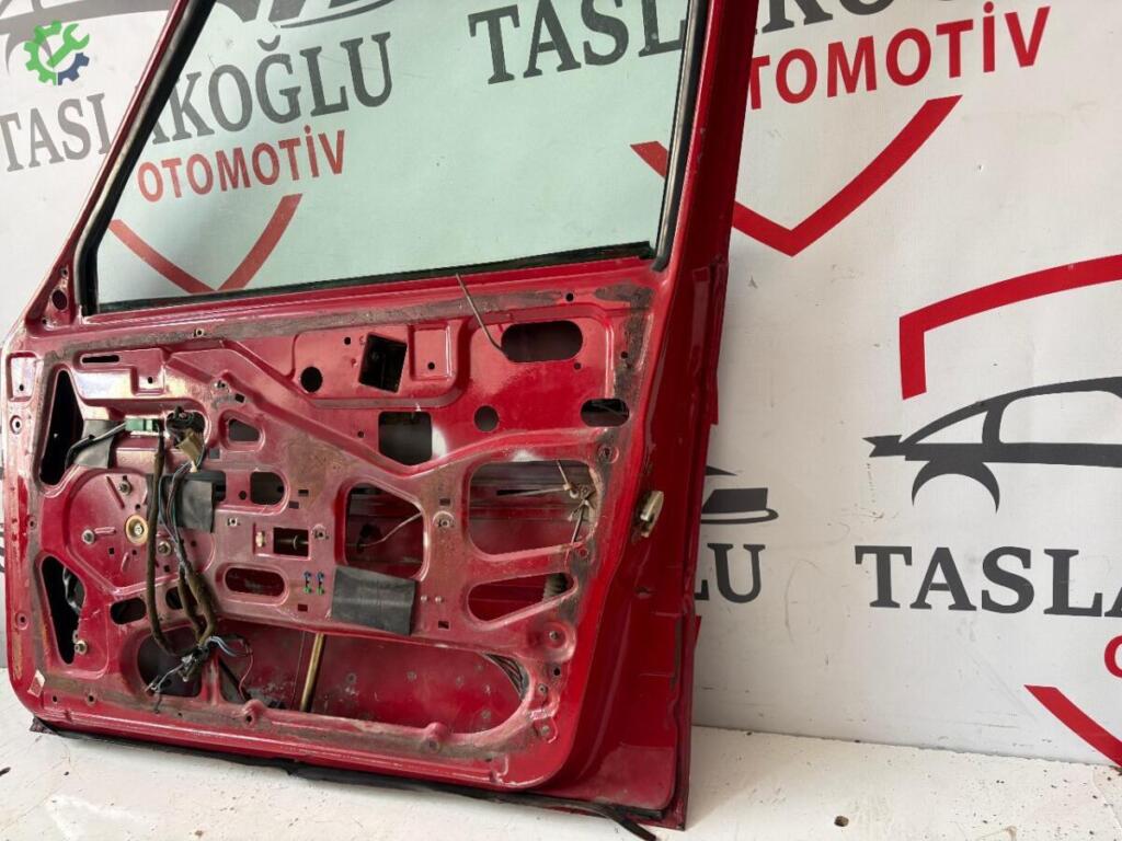 Alfa Romeo 33 Sağ Ön Kapı çıkma parça