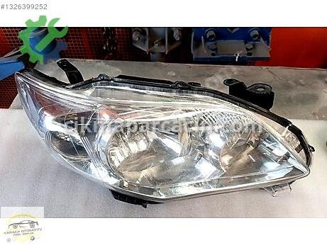 Toyota Corolla Sağ Ön Far çıkma parça