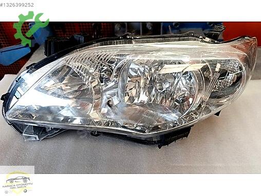 Toyota Corolla Sağ Ön Far çıkma parça
