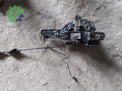 Ford Fiesta Sağ Arka Kapı Kilidi çıkma parça