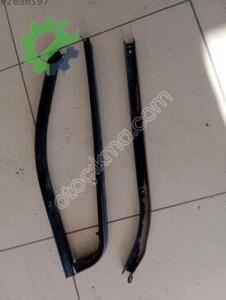 2001 2010 Renault Kangoo sağ sürgülü kapı ray yuvası alt üst orta