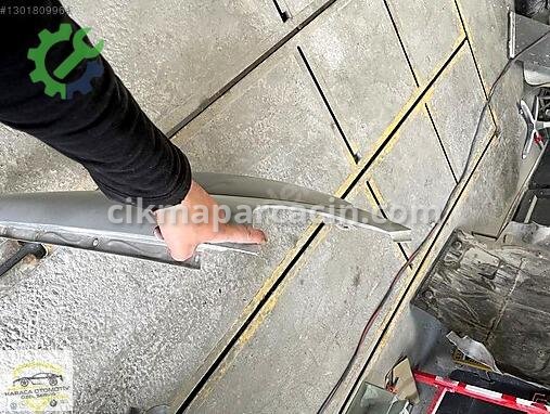 Mercedes-Benz 350 Sol Ön Çamurluk çıkma parça