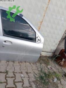2002 2010 Fiat Albea sağ ön kapı dolu