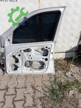 Fiat Albea Sağ Ön Kapı çıkma parça
