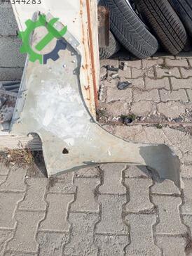 Mitsubishi Colt Sol Ön Çamurluk çıkma parça