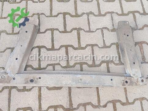 Renault Megane Ön Travers çıkma parça