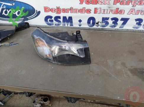 Ford Transit Sağ Ön Far çıkma parça
