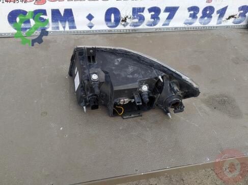 Ford Transit Sağ Ön Far çıkma parça