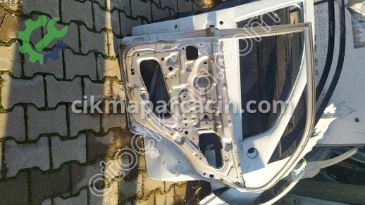 Hyundai Accent Sağ Arka Kapı çıkma parça