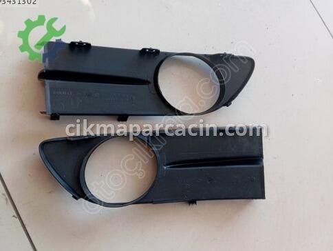 Renault Laguna Sis Farı Çerçevesi çıkma parça