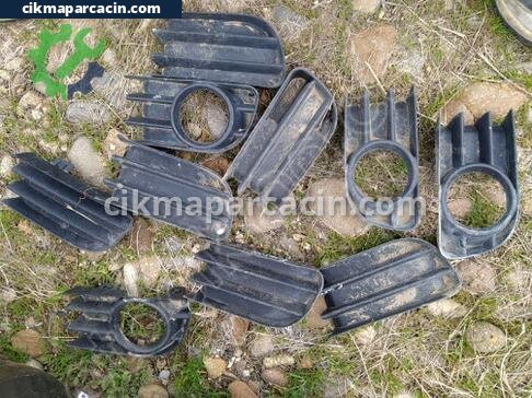 Renault Megane Sis Farı Çerçevesi çıkma parça