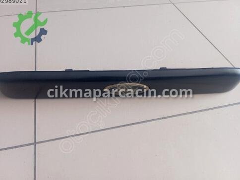 Ford Tourneo Connect Kapı Çıtası çıkma parça