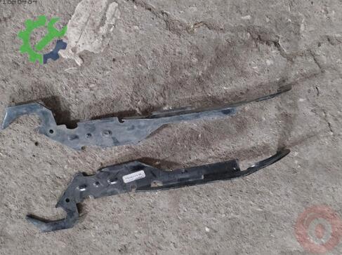 Skoda Octavia Sağ Ön Far çıkma parça