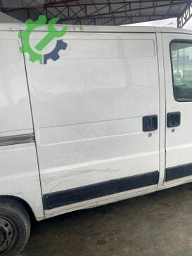 Peugeot Boxer Sağ Arka Kapı çıkma parça