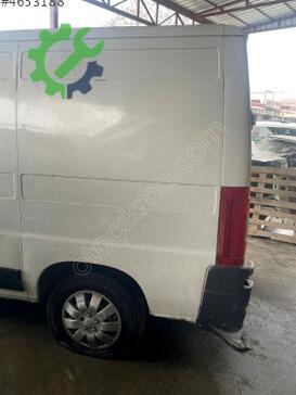 Peugeot Boxer Sol Arka Çamurluk çıkma parça