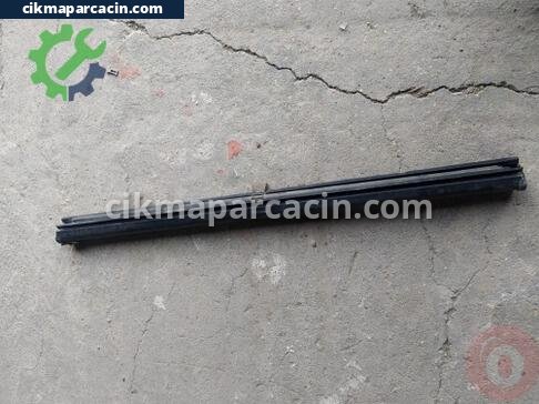 Renault Megane Güneşlik çıkma parça