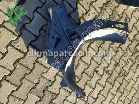 Renault Laguna Sol Arka Çamurluk çıkma parça