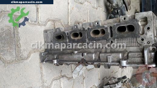 Renault Megane Silindir Kapağı çıkma parça