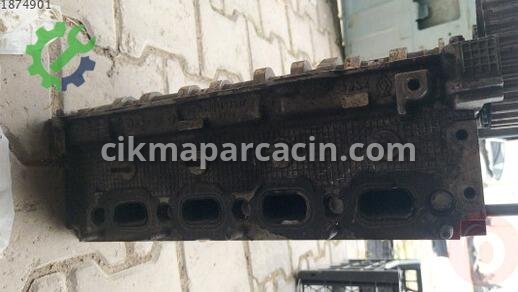 Renault Megane Silindir Kapağı çıkma parça