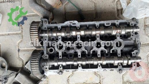 Renault Megane Silindir Kapağı çıkma parça