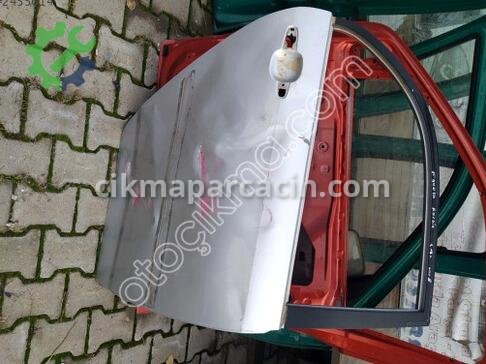 Toyota Corolla Sağ Arka Kapı çıkma parça