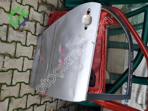 Toyota Corolla Sağ Arka Kapı çıkma parça