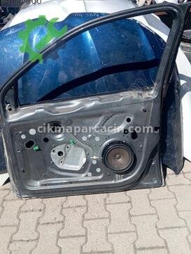 Volkswagen Jetta Sağ Ön Kapı çıkma parça