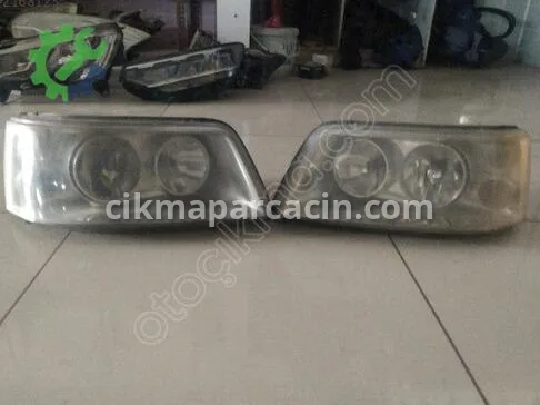 Volkswagen Transporter Sağ Ön Far çıkma parça