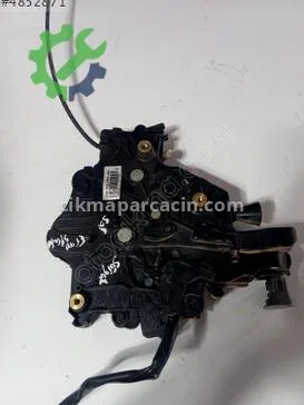 Volkswagen Transporter Sağ Kapı Kilidi çıkma parça