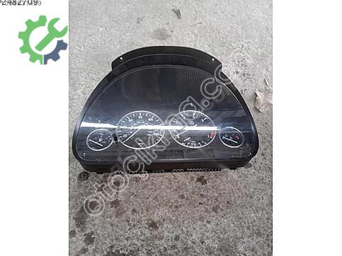 BMW X5 Gösterge Saati çıkma parça