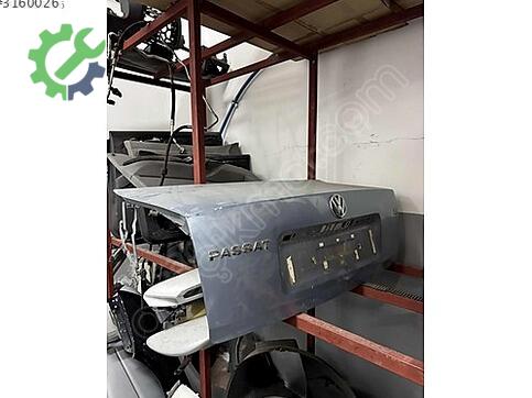 Volkswagen Passat Bagaj Kapağı çıkma parça