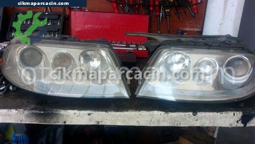 Volkswagen Passat Ön Far çıkma parça