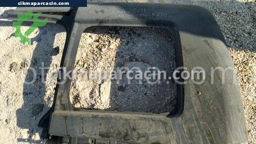 Volkswagen Caddy Sol Çamurluk çıkma parça