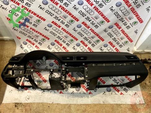 Volkswagen Passat Göğüs çıkma parça