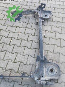Opel Vivaro Arka Dingil çıkma parça