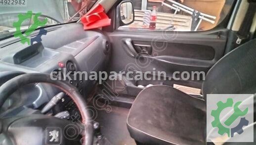 Peugeot Partner Kalorifer Motoru çıkma parça
