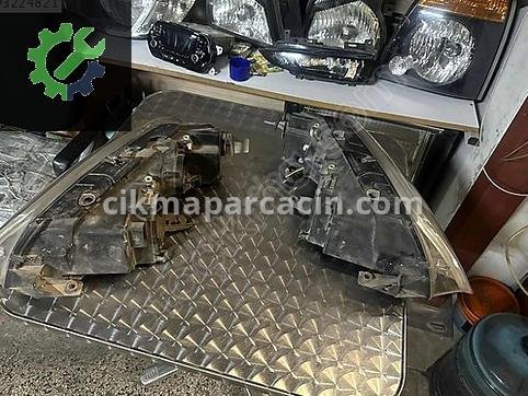 Volkswagen Passat Mercekli Far çıkma parça