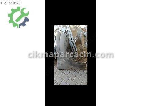 Nissan Navara Sağ Ön Çamurluk çıkma parça